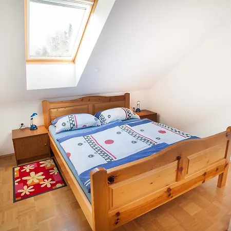 Lovec Apartma Cerkno